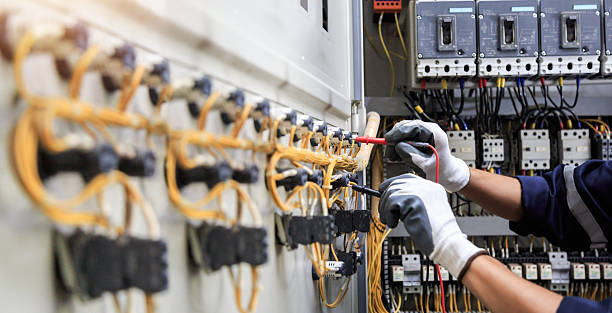 Professional Electrician technician working in Stratford, TX